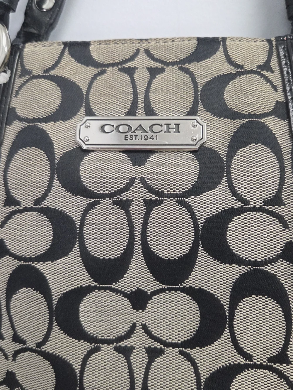 Coach F19388 Gallery Signature Zip Tote Black Black & Gray - Picture 3 of 15